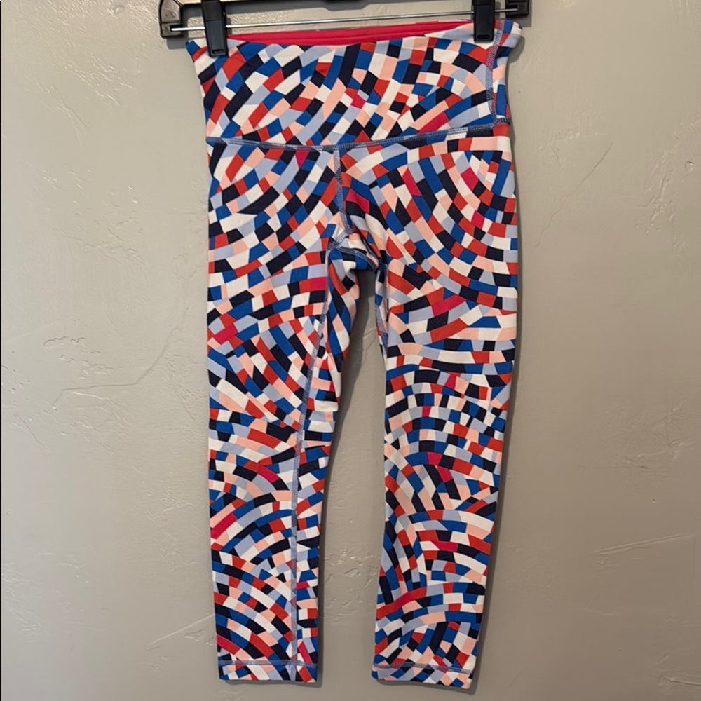 lululemon athletica Mosaic Cropped Leggings - Red, Blue, White 4